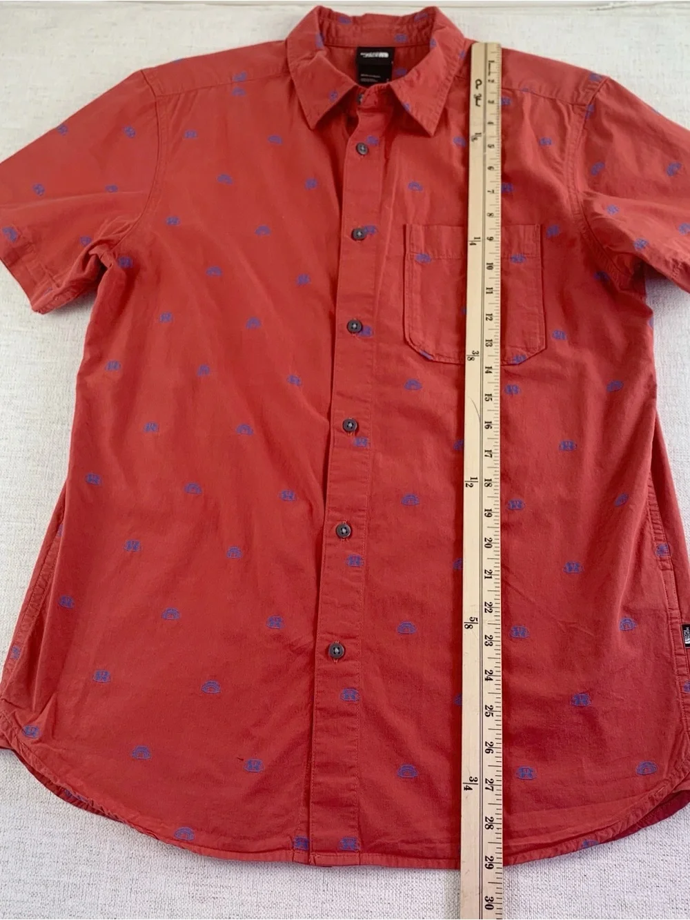 The North Face Men's short sleeve embroidered button up shirt cotton size M